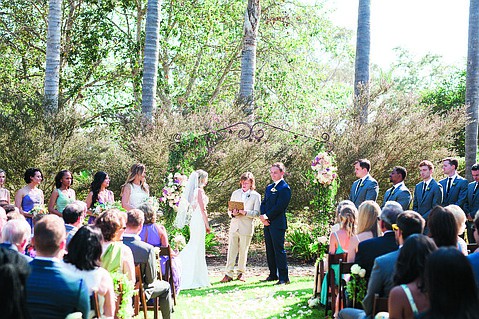 How to Officiate Your Friend’s Wedding