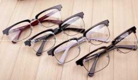 同じ度数のクロムハーツ 眼鏡 コピー　メガネを作れる