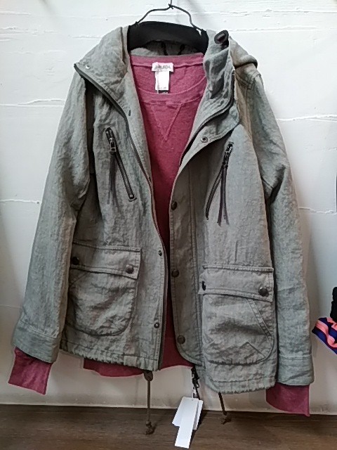 リネンマウンテンパーカー