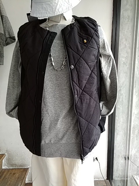 ナイロンベスト