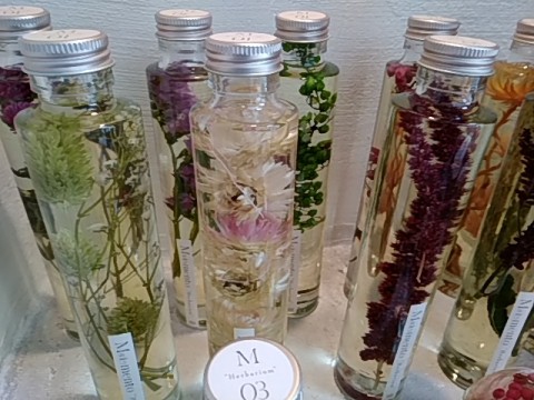 お花の雑貨入りました～(^-^)/