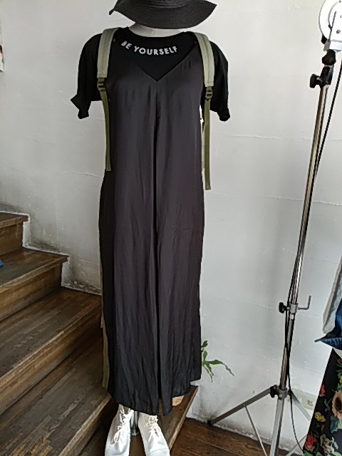 カジュアルドレッシー