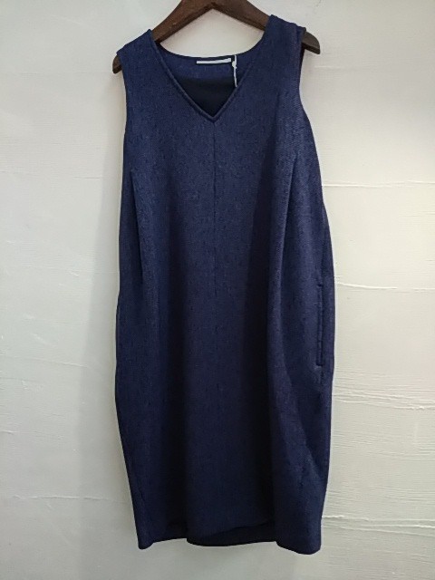 ツィードワンピース