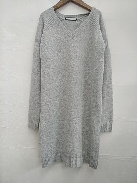 ニットワンピース