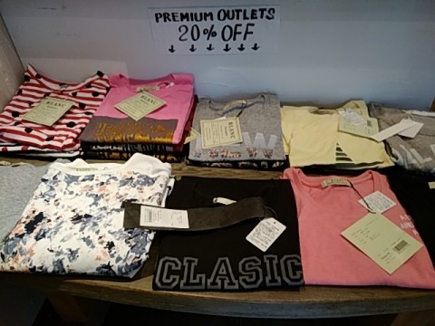 OUTLET corner (^_^)v