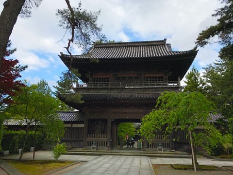 天徳院　山門