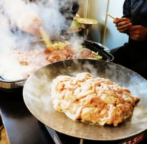 有楽町のジンギスカンと味噌ホルモンで❗