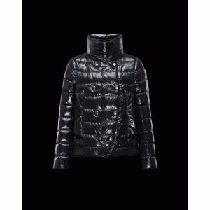 2017秋冬 MONCLER モンクレール 重さを感じず ダウンジャケット