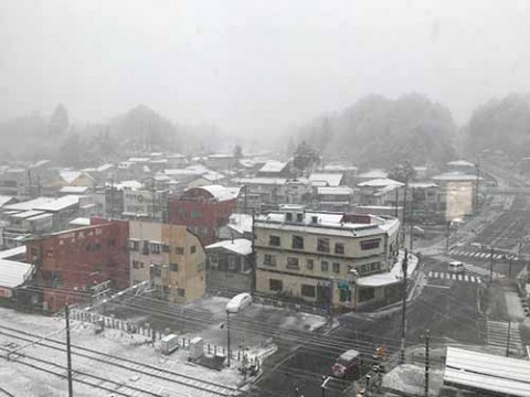 伊那は雪