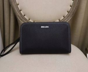 定番人気のカラー PRADA プラダポーチ人気アイテムが勢ぞろい2018新発売