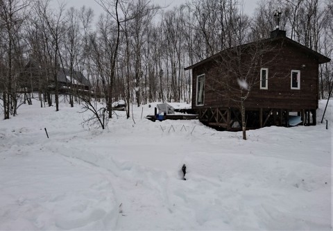 清水・旭山の十勝ヒュッテの積雪