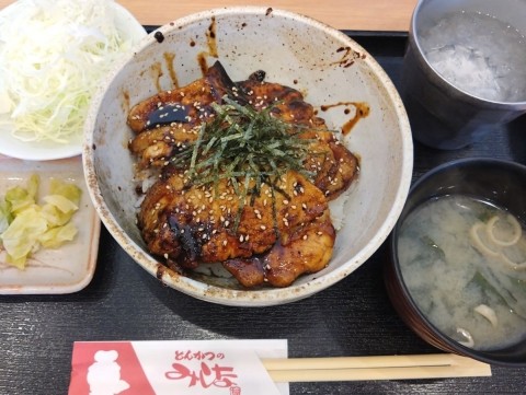 十勝清水の「とんかつみしな」で豚丼に挑戦