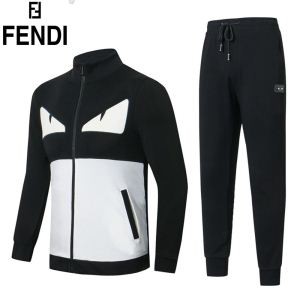 3色可選 高品質素材を使っている 定番人気のカラー FENDI フェンディ